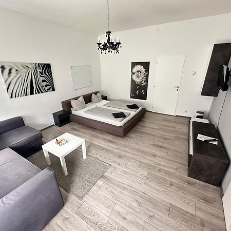 City Apartment Hauptbahnhof Грац Экстерьер фото